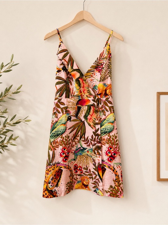 FARM Rio Dresses & Skirts - NWT FARM Rio Into The Jungle Pink Linen Viscose Lined Mini Dress XS